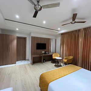 Luxury Triple Room